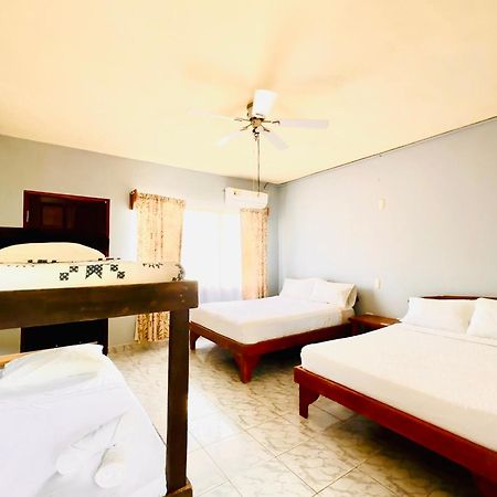 Hotel Georgi Cr Veintisiete de Abril Zewnętrze zdjęcie