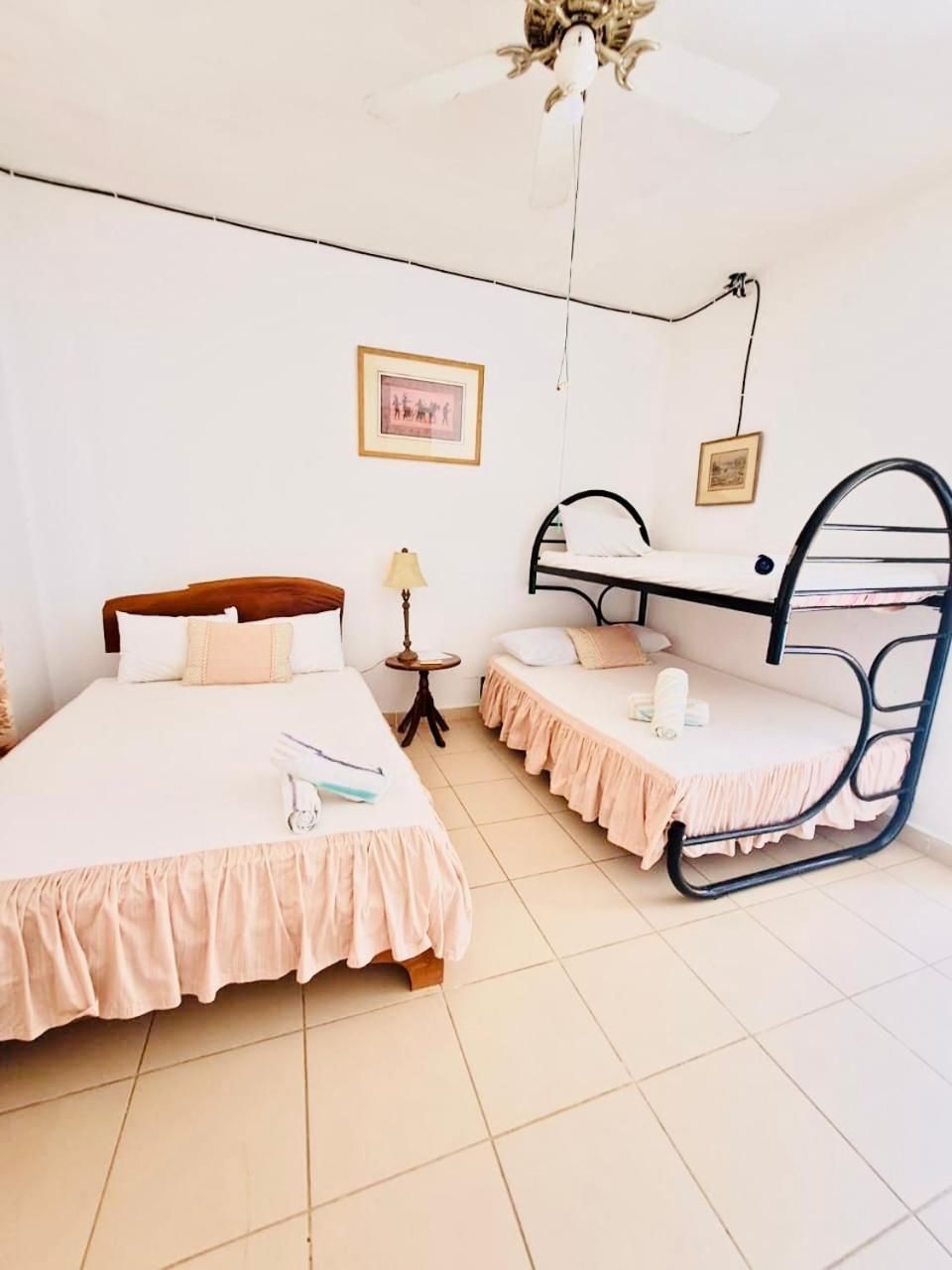Hotel Georgi Cr Veintisiete de Abril Zewnętrze zdjęcie
