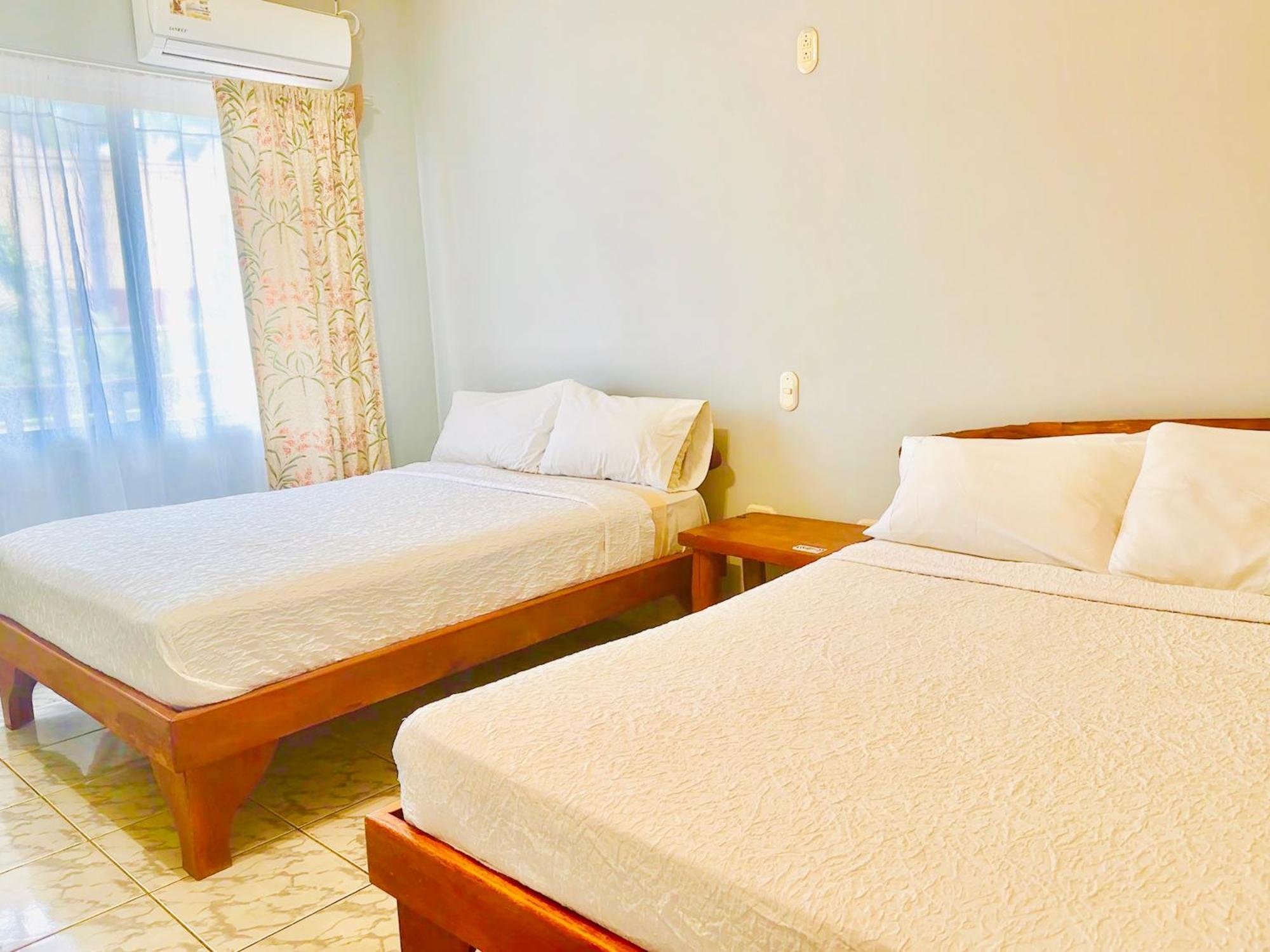 Hotel Georgi Cr Veintisiete de Abril Zewnętrze zdjęcie